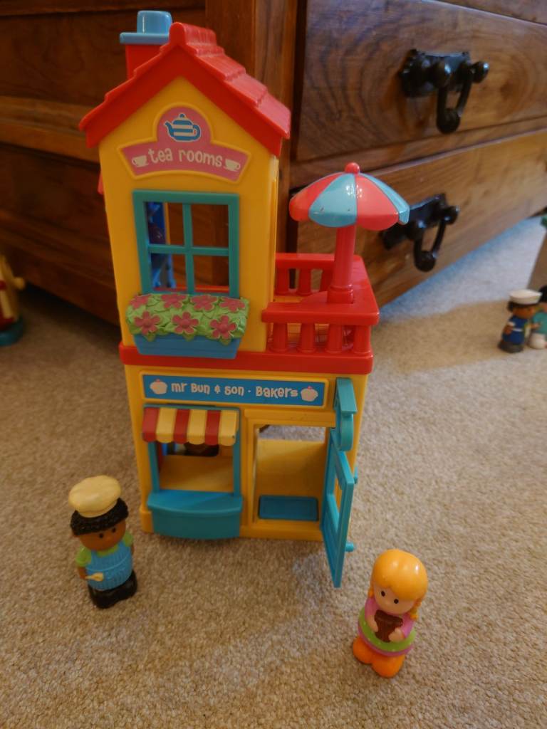 ELC Happyland bakery 