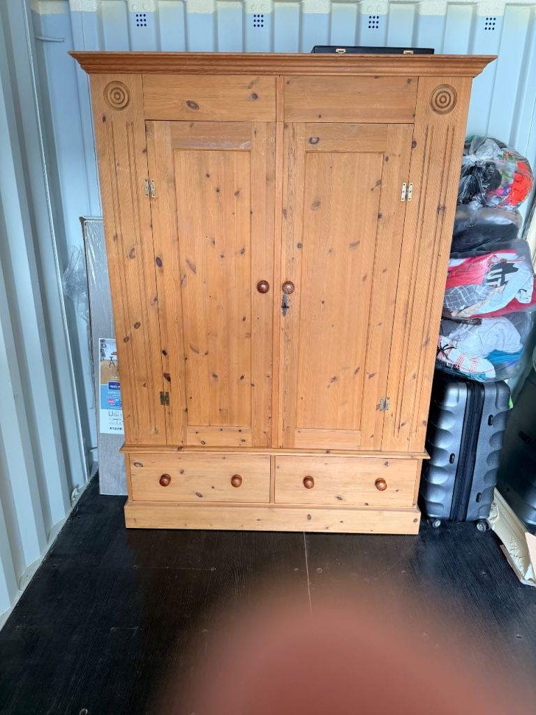 Wardrobe 