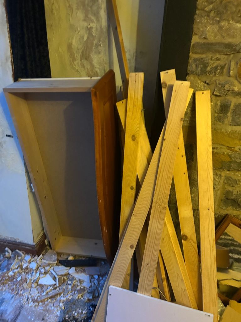 Free furniture wood