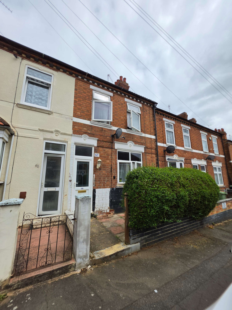 2 bedroom house in WELLINGBOROUGH, NN8