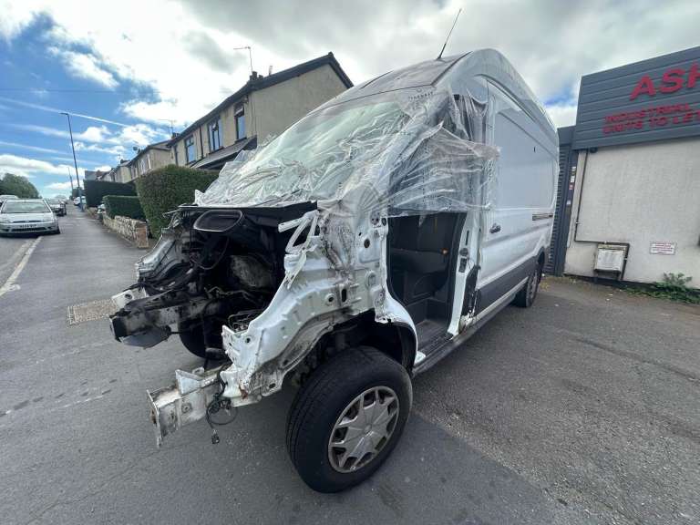 2016 FORD TRANSIT 2.2 TDCI 125PS H3 VAN BREAKING FOR PARTS