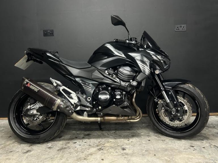 2017 66-PLATE KAWASAKI Z800 12,212 MILES ** FSH * AKRAPOVIC EXHAUST * EXTRAS **