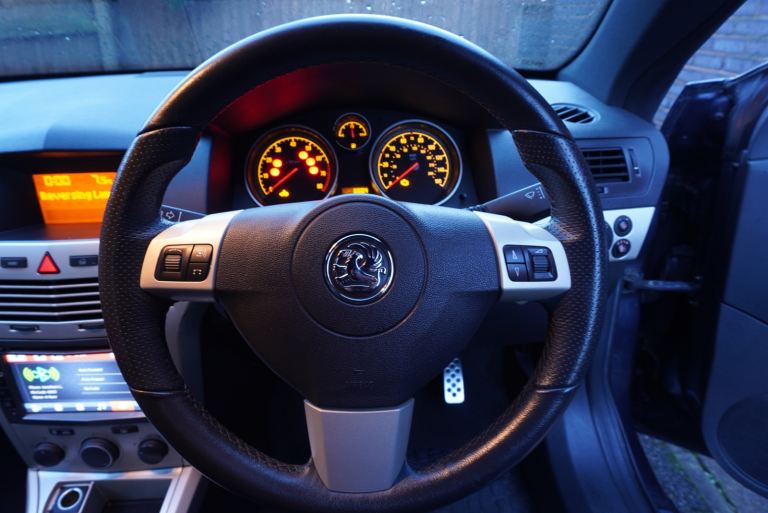 Vauxhall, ASTRA, Convertible, 2006, Manual, 1796 (cc), 3 doors