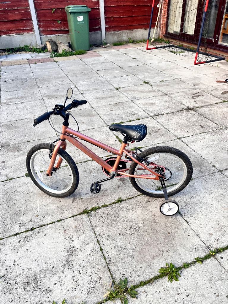 Girls bike
