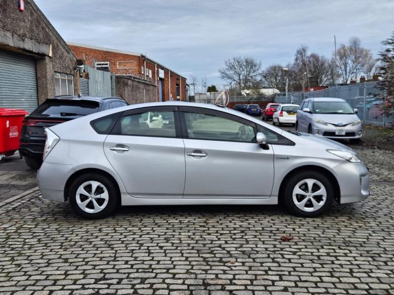 2015 Toyota Prius 1.8 Hybrid Automatic 5dr 5 Seats Hatchback Petrol/Electric Hybrid Automatic
