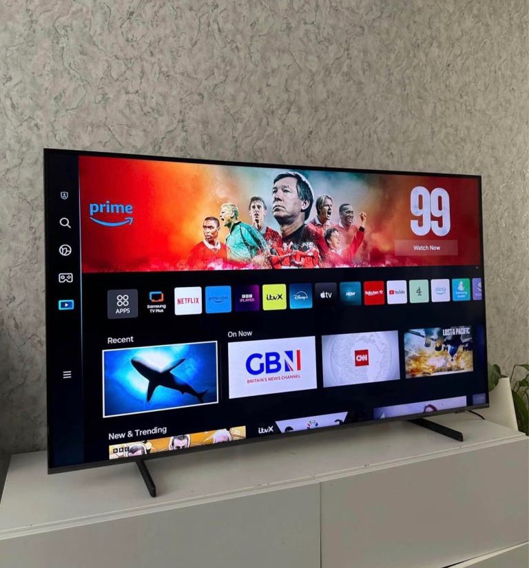 50” Qled Samsung Smart   WiFi Ultra Hd led tv   Excellent condition