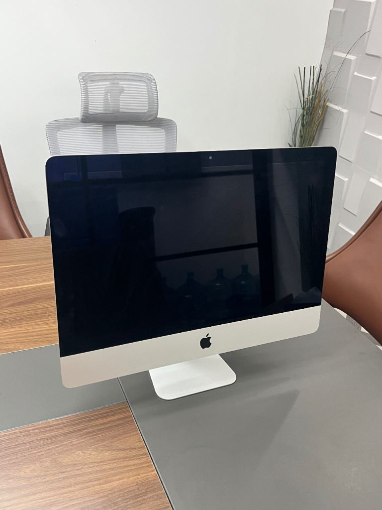 Apple iMac 21.5” (2018) – 8GB RAM, Intel i5 – Excellent Condition