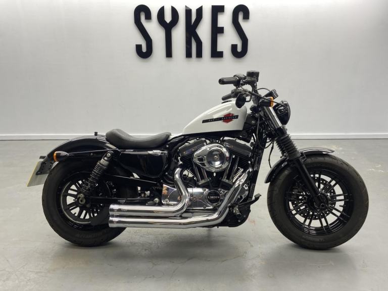 2018 Harley-Davidson XL1200XS Sportster Forty Eight Special in White
