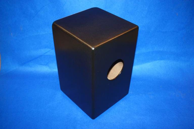 Duende Cajon 11.1/2in x 12in x 19in ~ Made in Spain ~ Condition is Like New ~ £115 ono