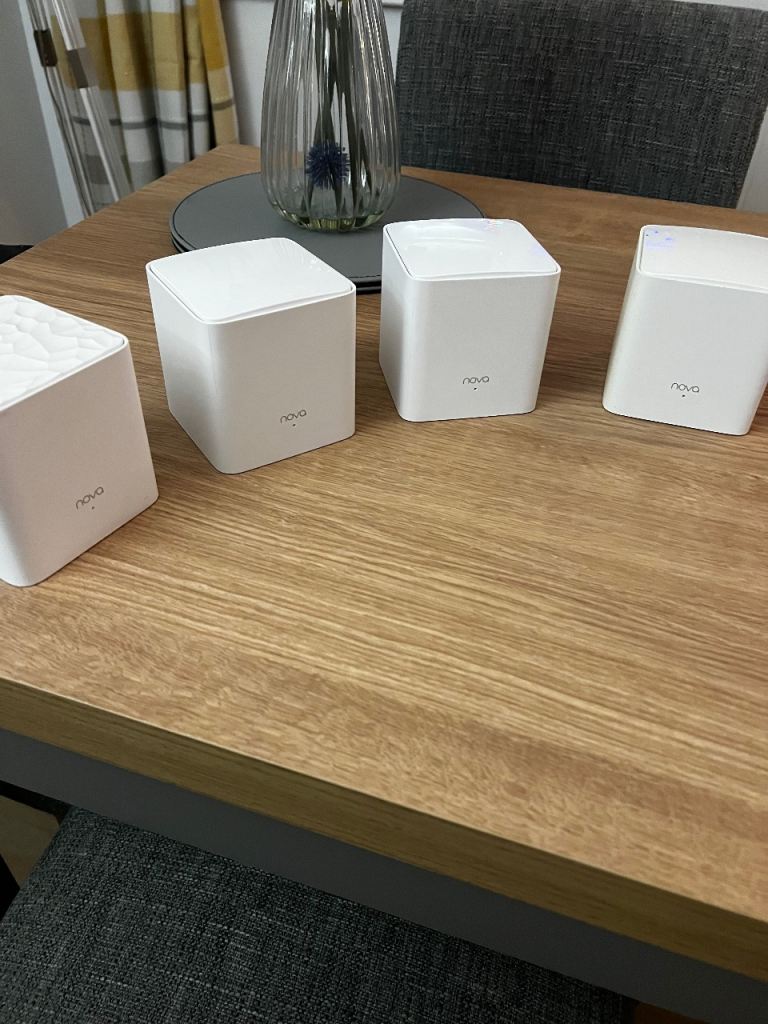 Tenda Whole Home Mesh WIFI System x4 Nodes