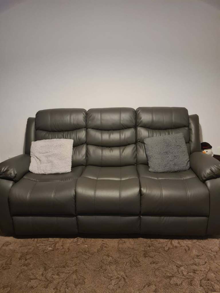 New ROMA Recliner 3+2 Seater Sofa Black Color BRAND NEW ~ ORDER NOW 