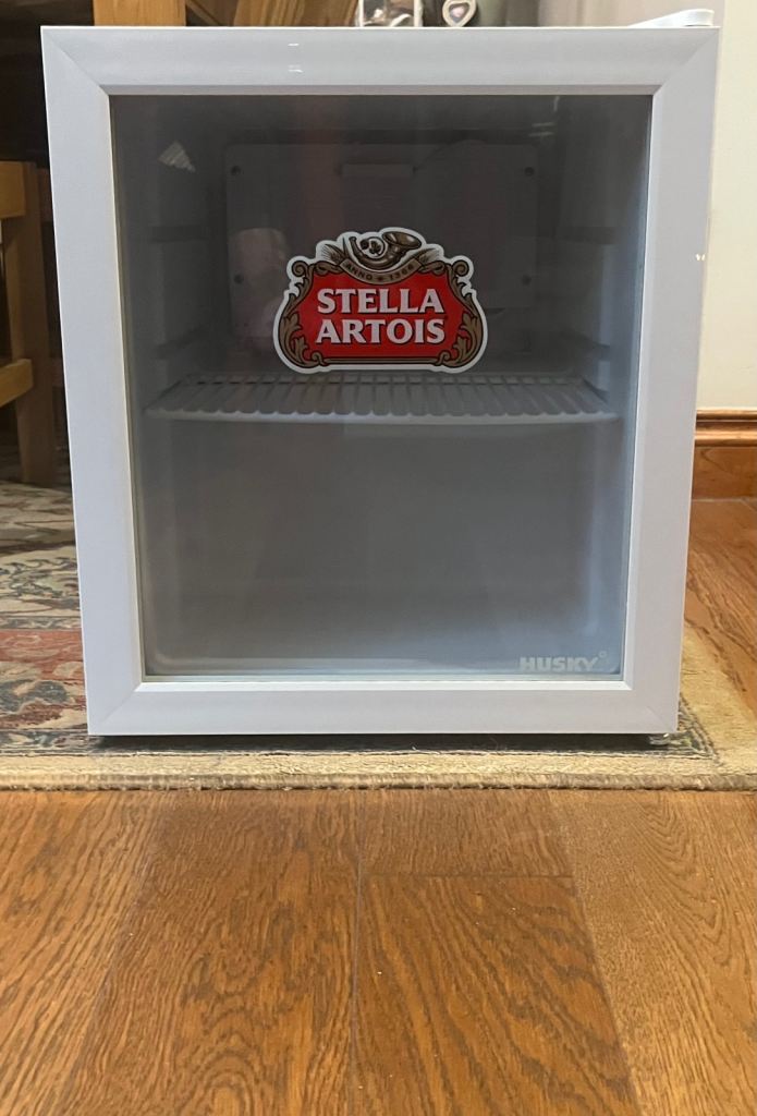 Mini Fridge / Beer Fridge / Drinks Cooler