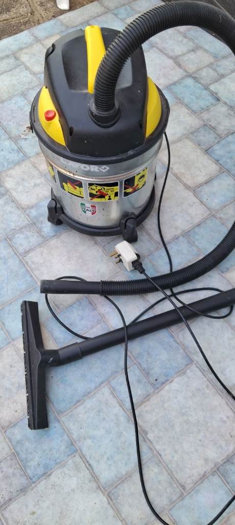 Lavor WD 14C S Wet & Dry Vacuum Cleaner - Good Condition