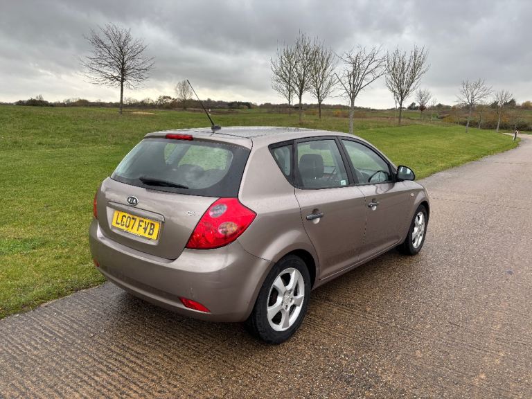 Kia, CEED, Hatchback, 2007, Manual, 1582 (cc), 5 doors