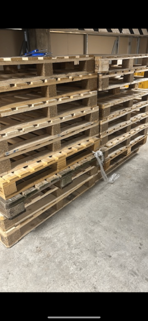 pallets free