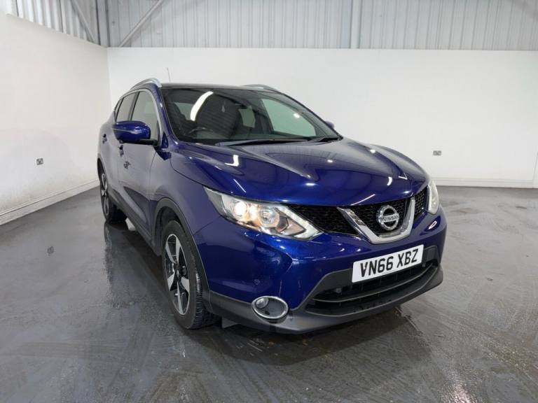 2016 Nissan Qashqai 1.5 dCi N-Vision SUV 5dr Diesel Manual 2WD Euro 6 (s/s) (110 ps) HATCHBACK Di...