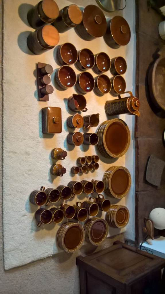 Hornsea Heirloom. 86 pcs inc coffee pot,  casserole/tureens, sauce boat, cups, plates mugs