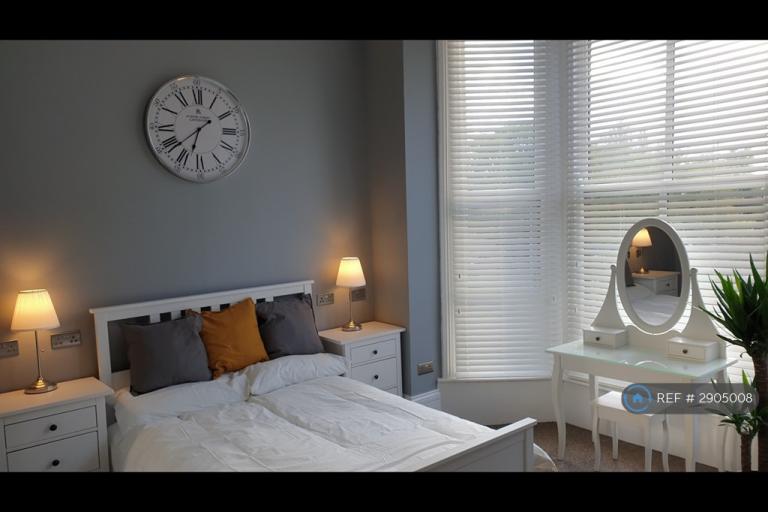 1 bedroom flat in Princes Avenue, Hull, HU5 (1 bed) (#2905008)