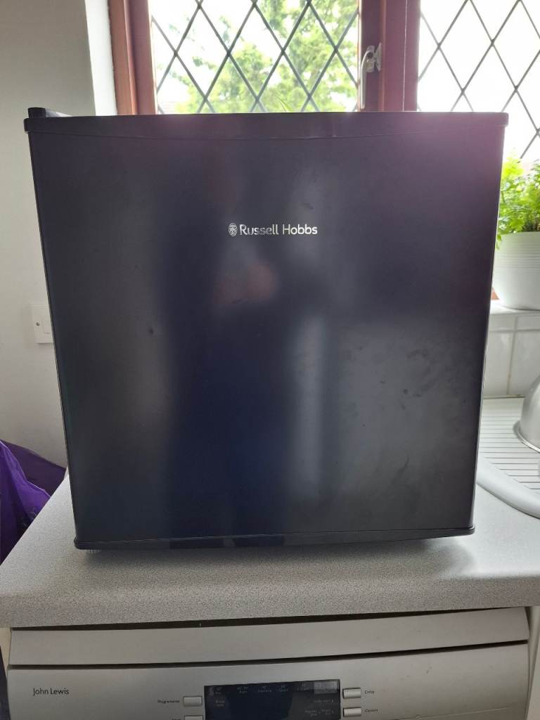 Russell Hobbs Mini Fridge – Black, Good Condition