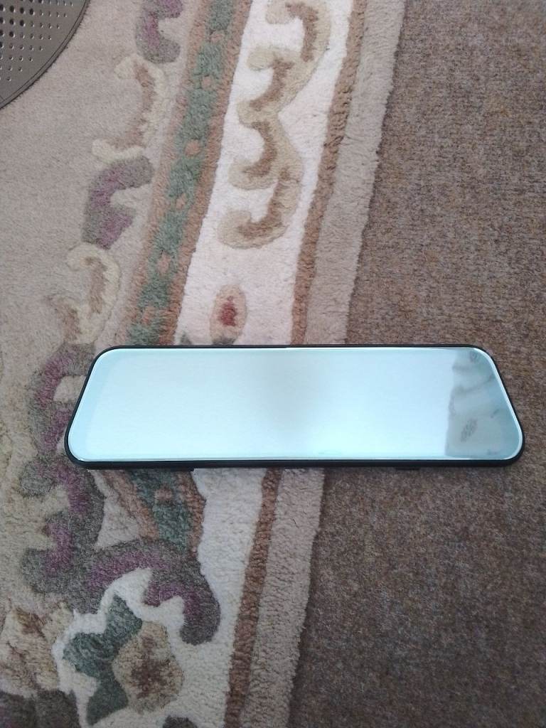10" TOUCH SCREEN DASH CAM NEW NEVER BEEN USED 