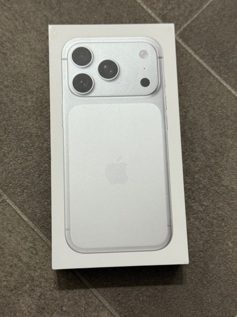 **SOLD SOLD** IPHONE 17 PRO / 256GB / SILVER / FULLY BOXED 