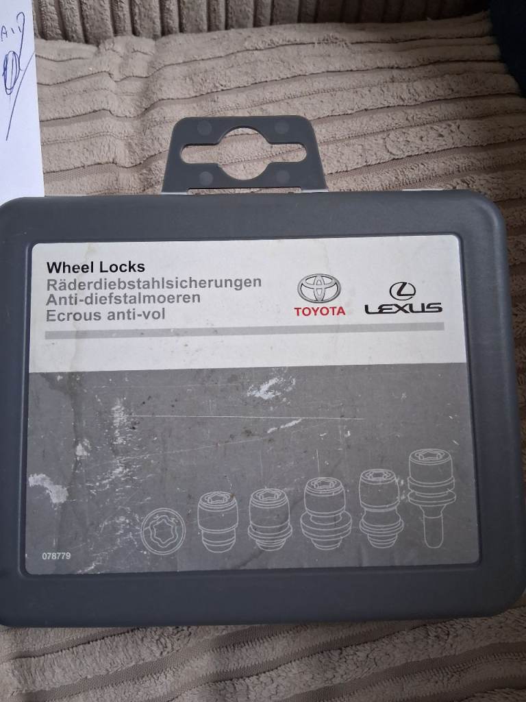 Toyota/Lexus Wheel Locks brand new