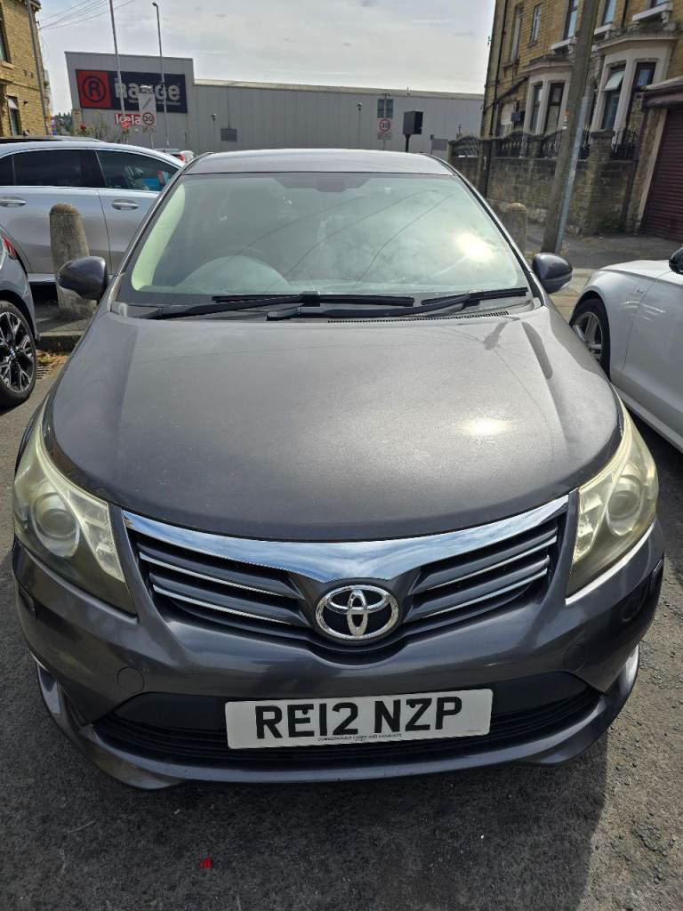 Toyota, AVENSIS, Saloon, 2012, Manual, 1998 (cc), 4 doors