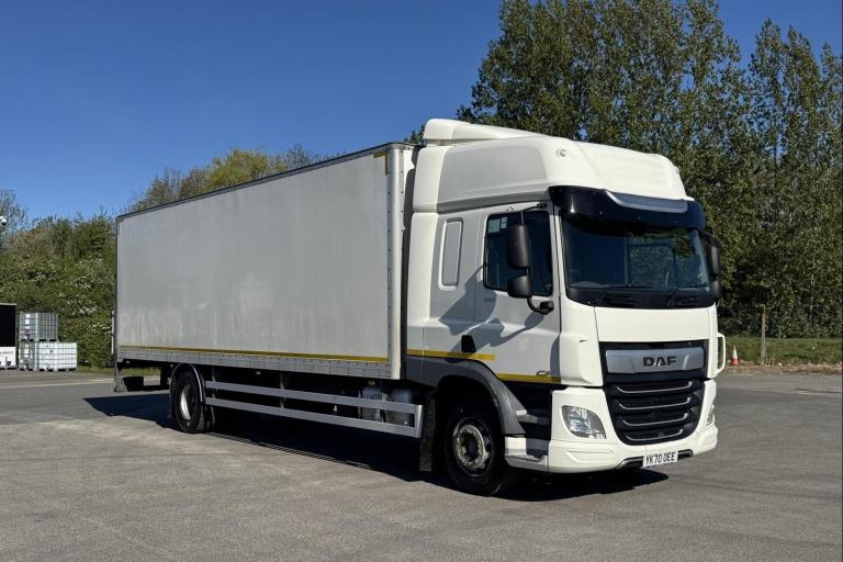 2020 70 plate Euro 6 DAF CF290 4×2 18t Box Tail Lift
