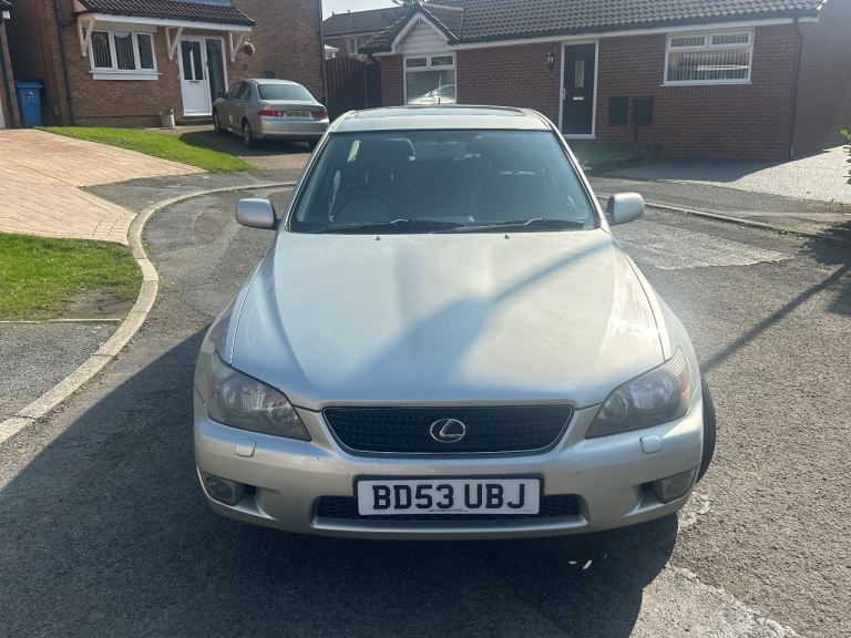 2003 Lexus IS200 2.0 SE Manual - 6 Speed 