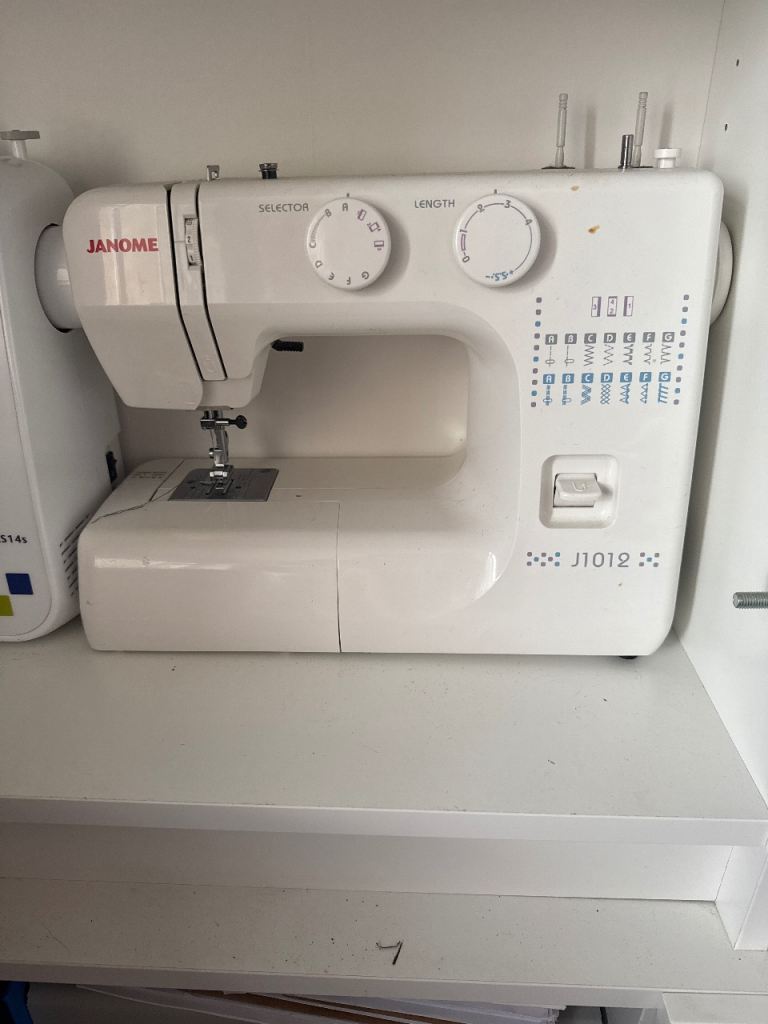 Janome sewing machine (needs repairs!)