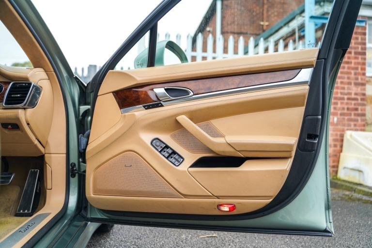 2011 Porsche Panamera 4.8T V8 PDK 4WD Euro 5 (s/s) 5dr HATCHBACK Petrol Automatic