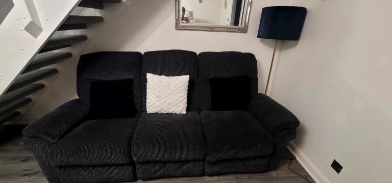 Lazy boy 4 seater sofa