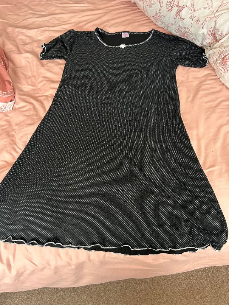 Ladies Knee Length Night Dress