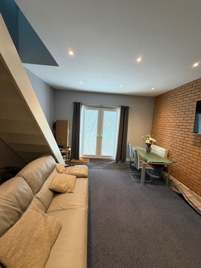 Self contained 1 bed apartment 