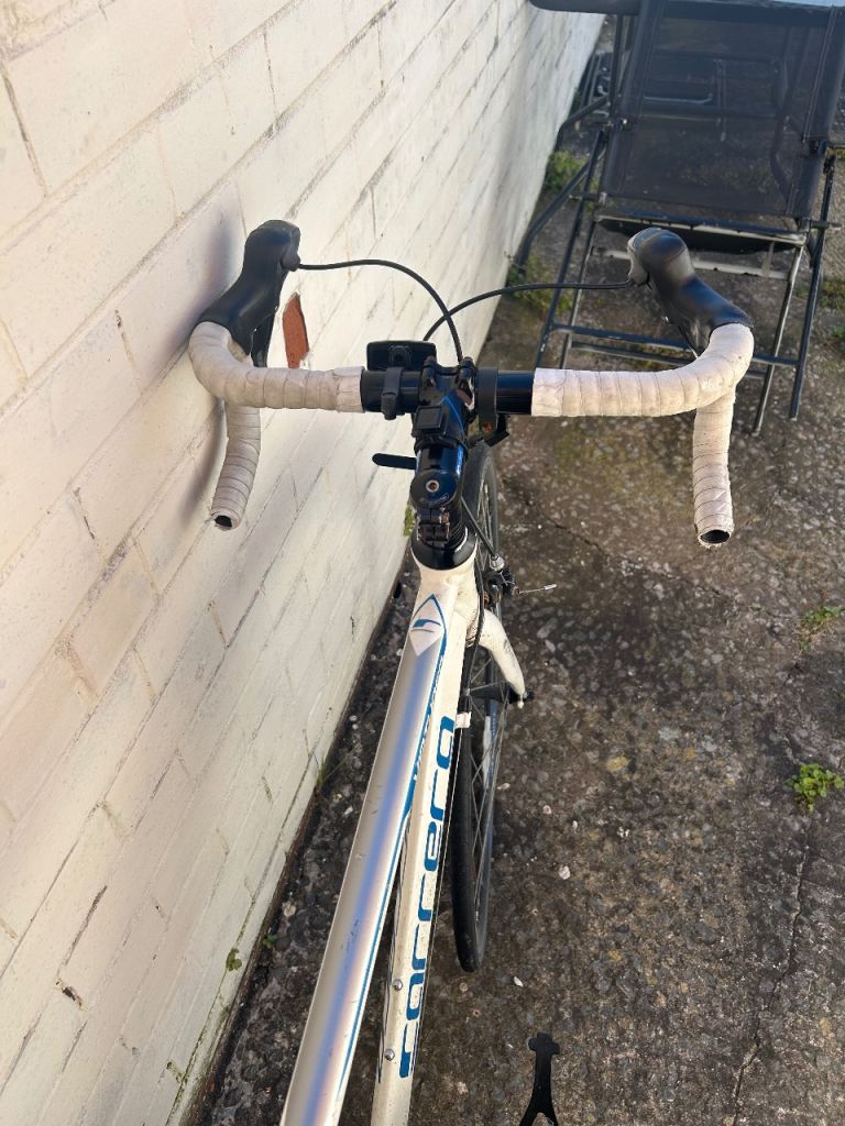 Carrera Virtuoso Road Bike – Lightweight, Good Condition