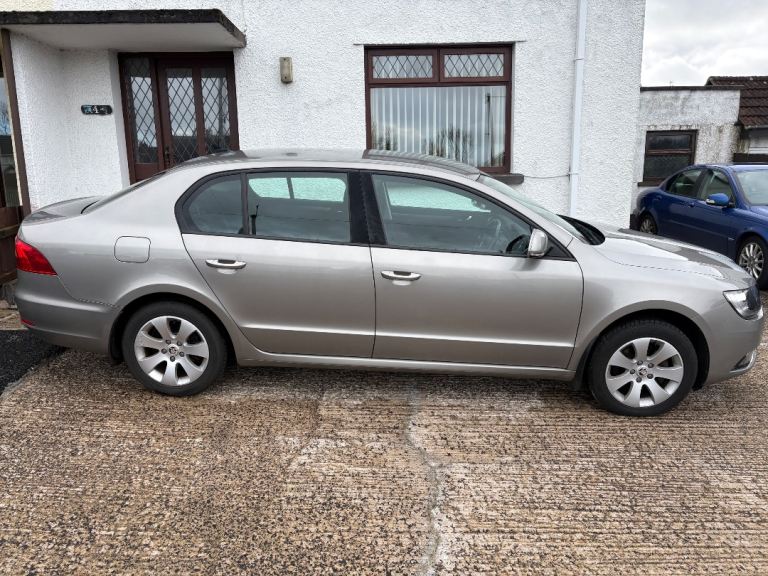 Skoda, SUPERB, Hatchback, 2014, Manual, 1598 (cc), 5 doors