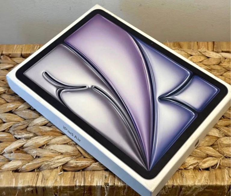 Apple iPad Air M3 11 inch 128GB WiFi + Cellular