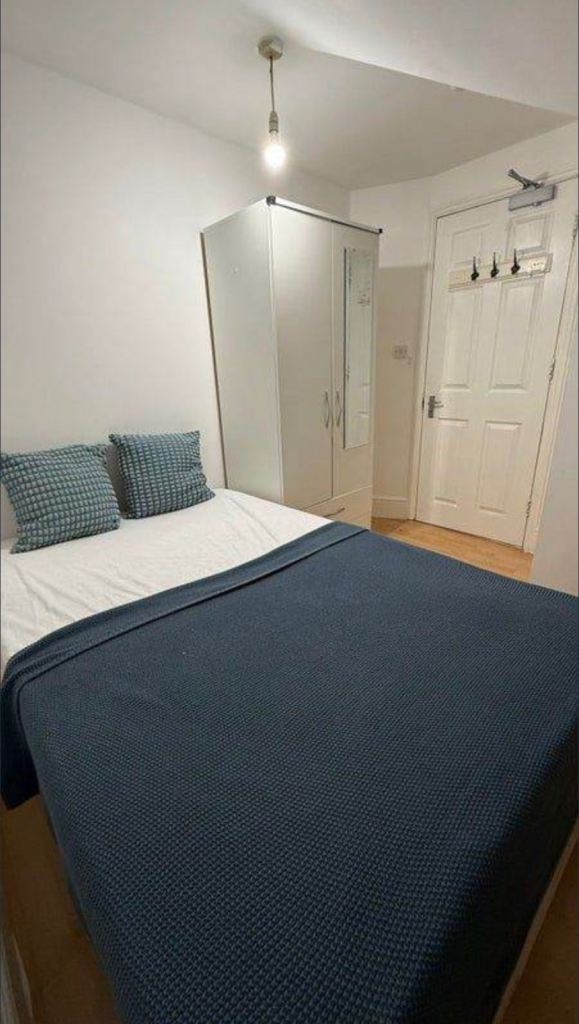 Single room forest gate all bills inclu £120pw