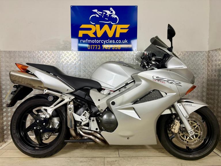 HONDA VFR 800, 2003, ONLY 9,248 MILES, VGC, 12 MONTHS MOT & SERVICED