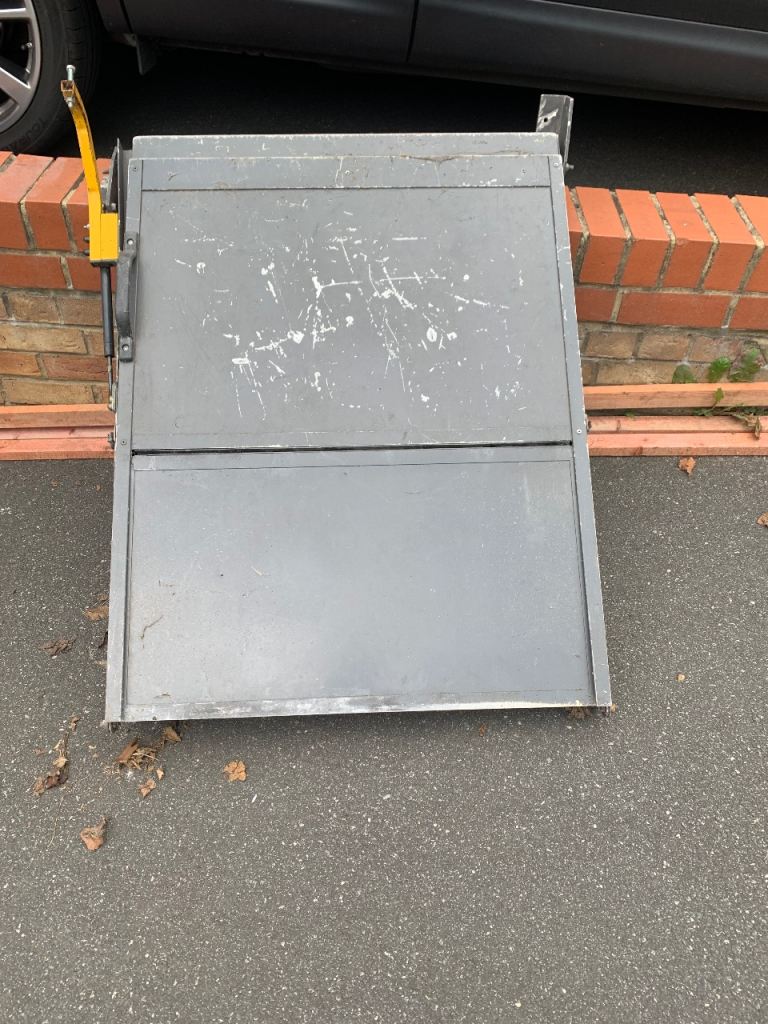 Easy access ramp 
