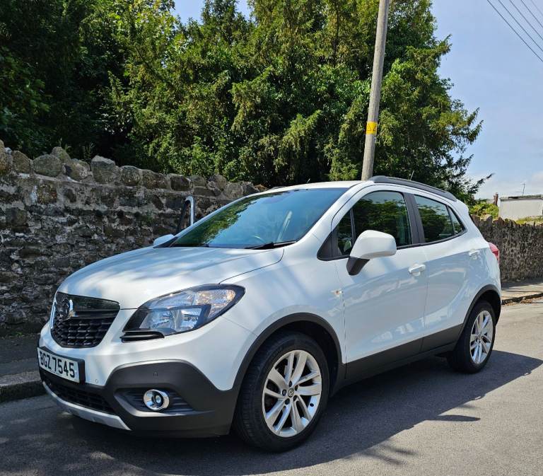 Vauxhall Mokka 1.6 petrol, manual, family car suv