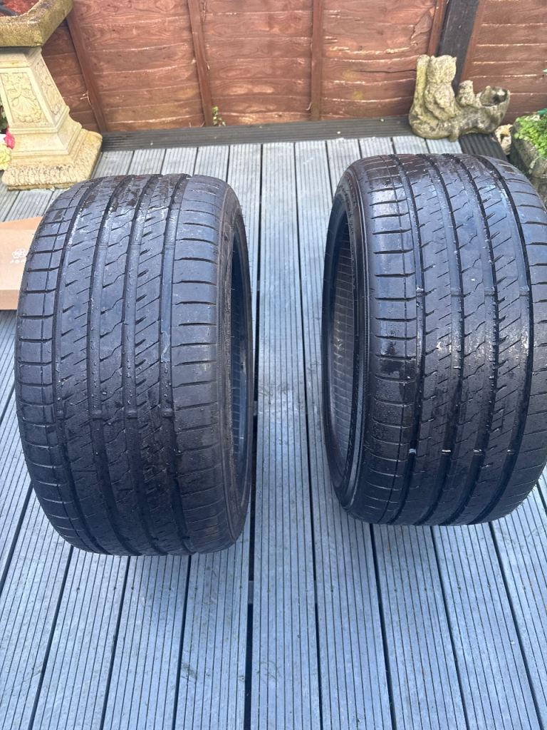 275 35z 19 tyres