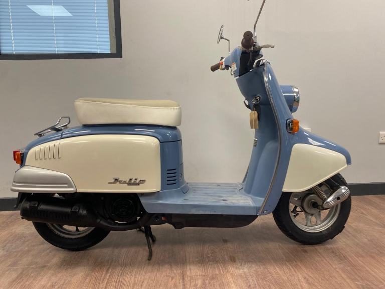 JDM 1998 Honda Julio 50 Stunning in pale blue and white