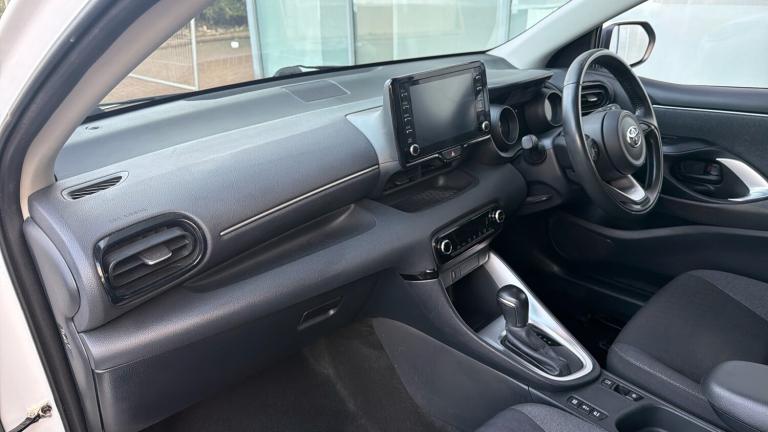 2021 Toyota Yaris 1.5 Hybrid Design 5dr CVT Hybrid Hatchback Hatchback Hybrid Automatic