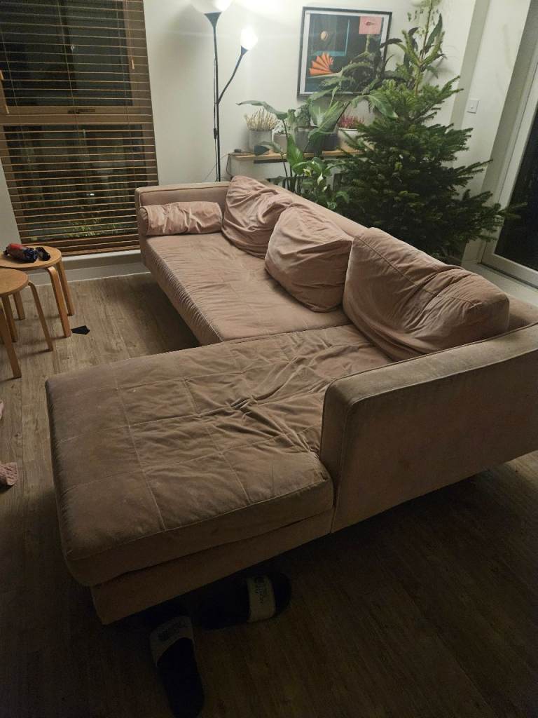 Made  Scott sofa