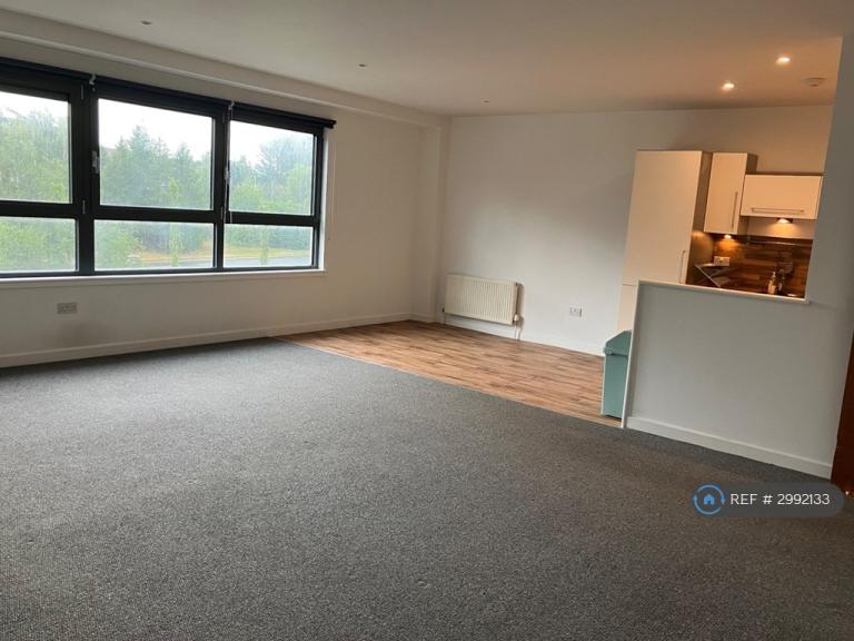 2 bedroom flat in Glasgow Harbour Terraces, Glasgow, G11 (2 bed) (#2992133)