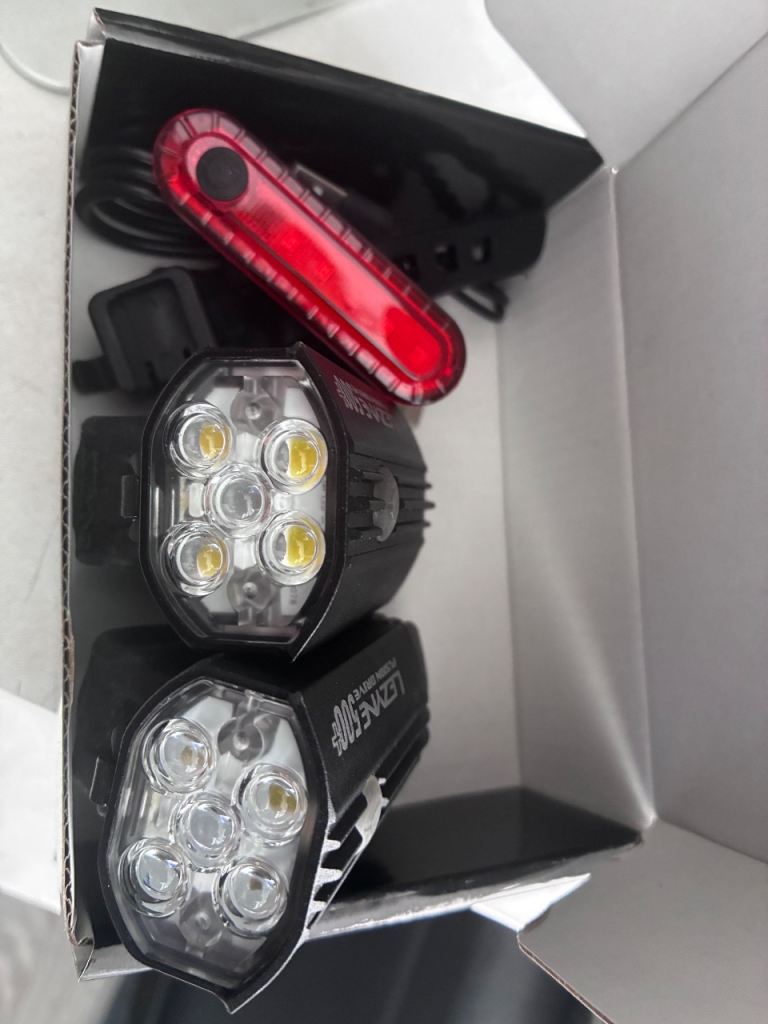 Lezyne 500+ Bike Lights Set - Front and Rear