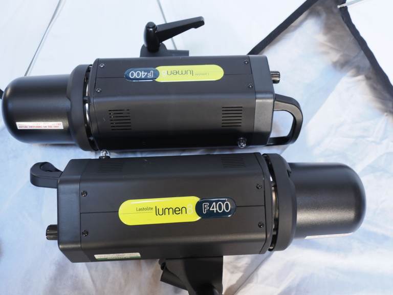 Lastolite Professional Lumen 8 F400 Twin Studio light and Backdrops