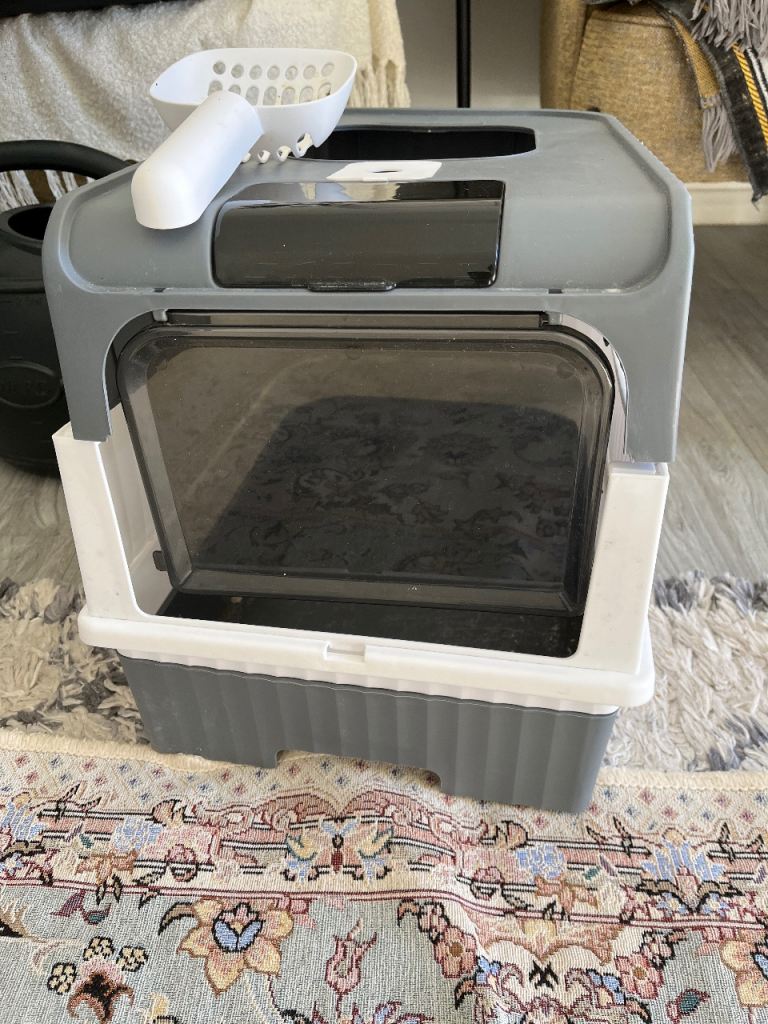 closed cat litter box for sale