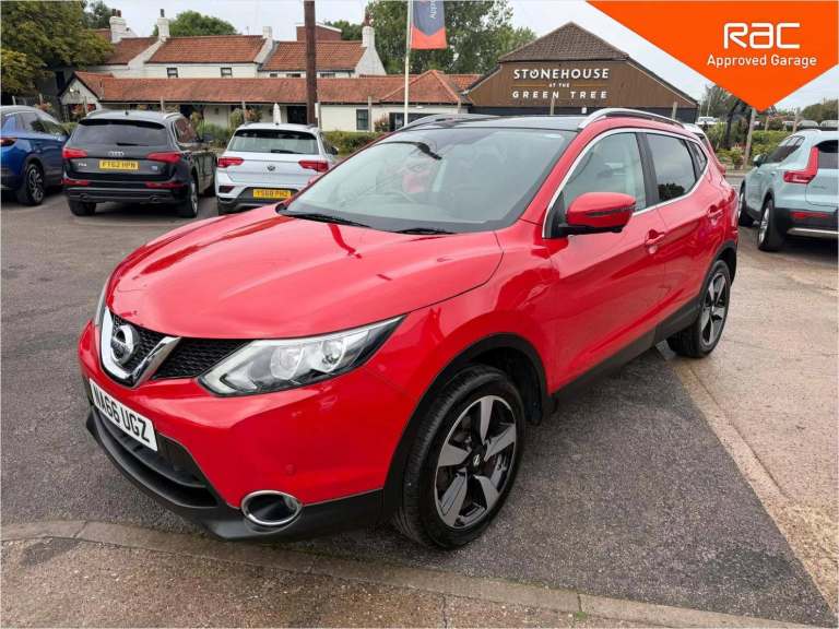 2016 Nissan Qashqai 1.5 dCi N-Connecta SUV 5dr Diesel Manual 2WD Euro 6 (s/s) (110 ps) SUV Diesel...